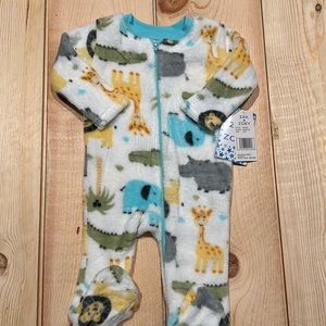 ❄️ NWT - Zac and Zoey Fleece Outfit! ❄️